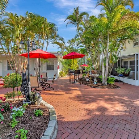 Sea Gem One Bed One Bath Charmer Steps To Beach Bradenton Beach Dış mekan fotoğraf